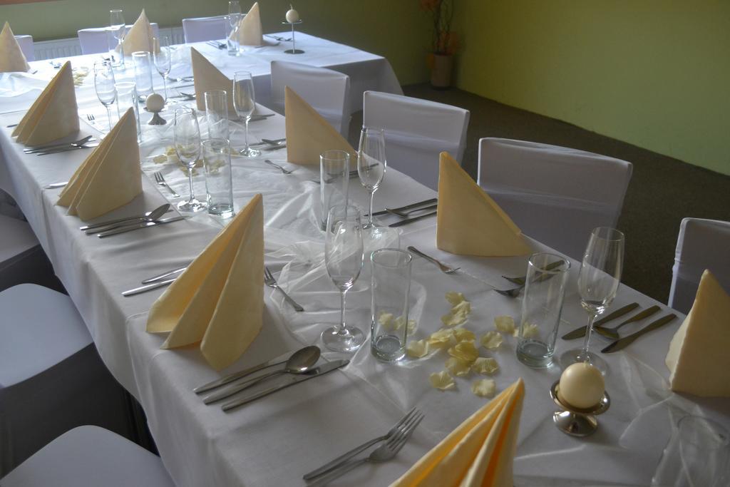 Penzion U Zámecké Zahrady Lipník nad Bečou Extérieur photo