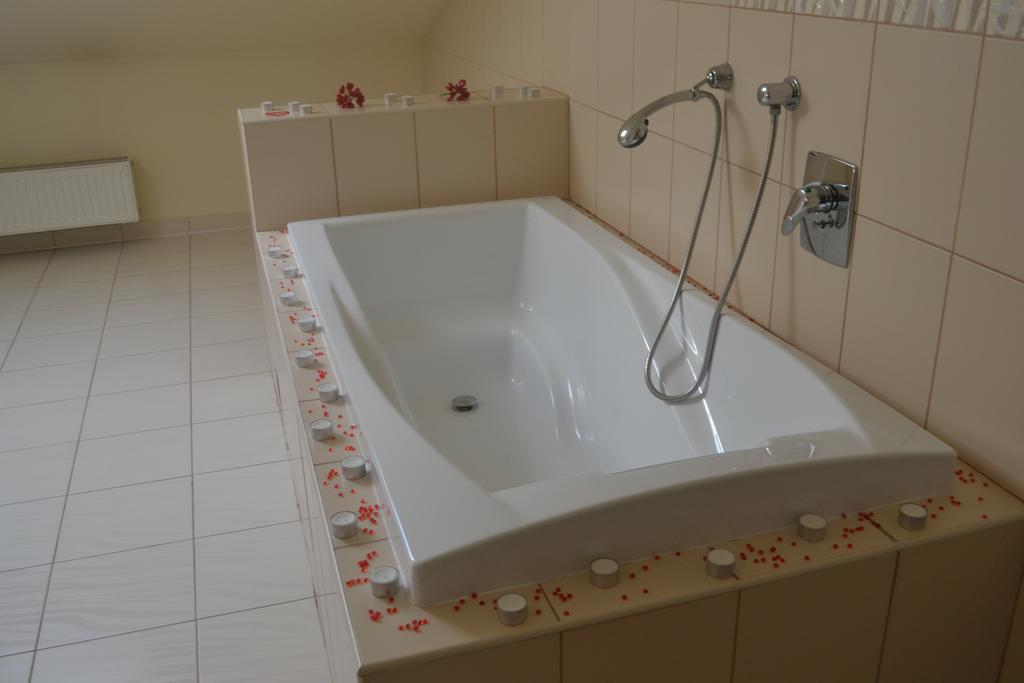 Penzion U Zámecké Zahrady Lipník nad Bečou Extérieur photo